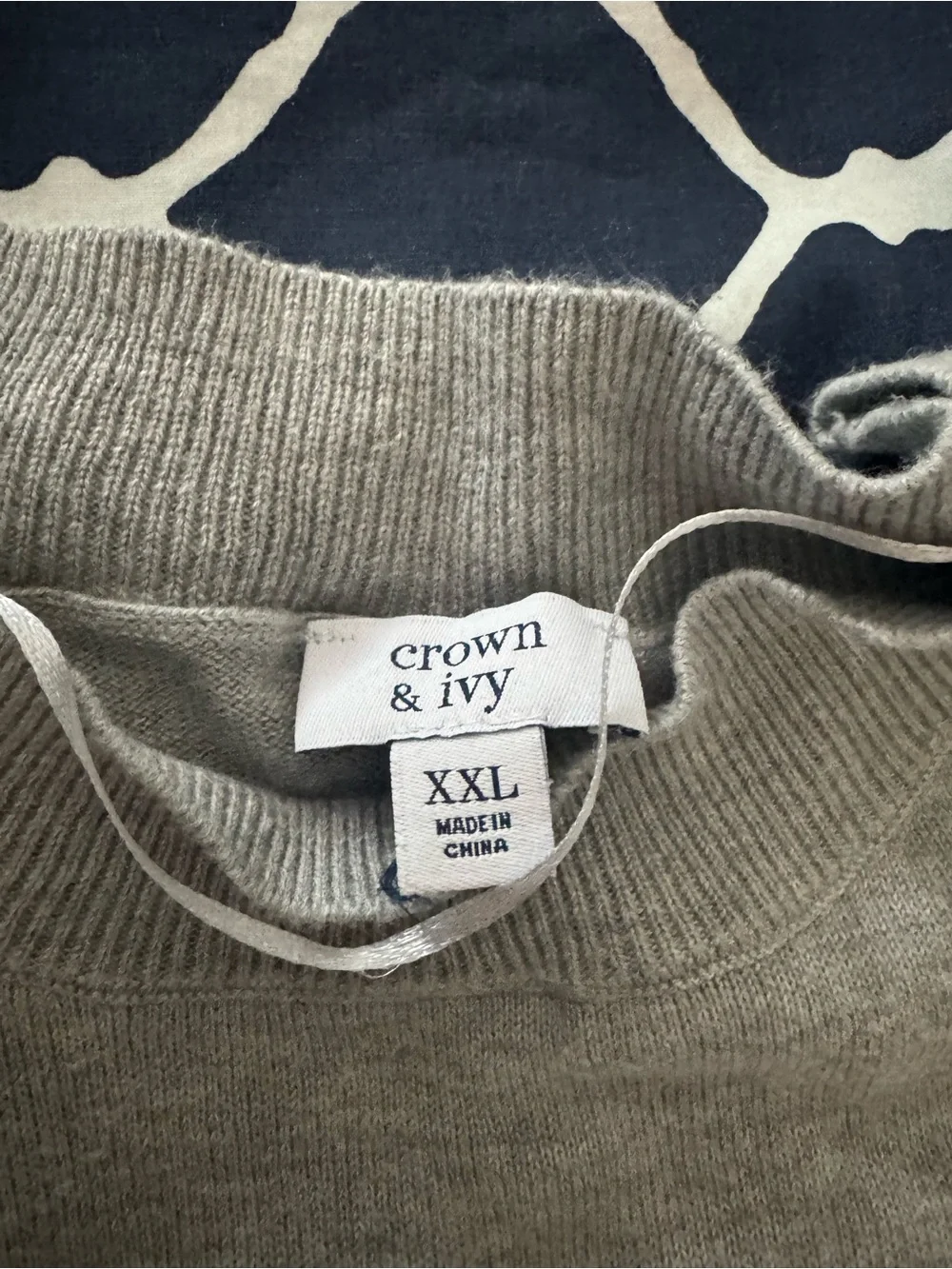 Crown & Ivy Gray Heart Pullover Sweater with Multicolor Hearts